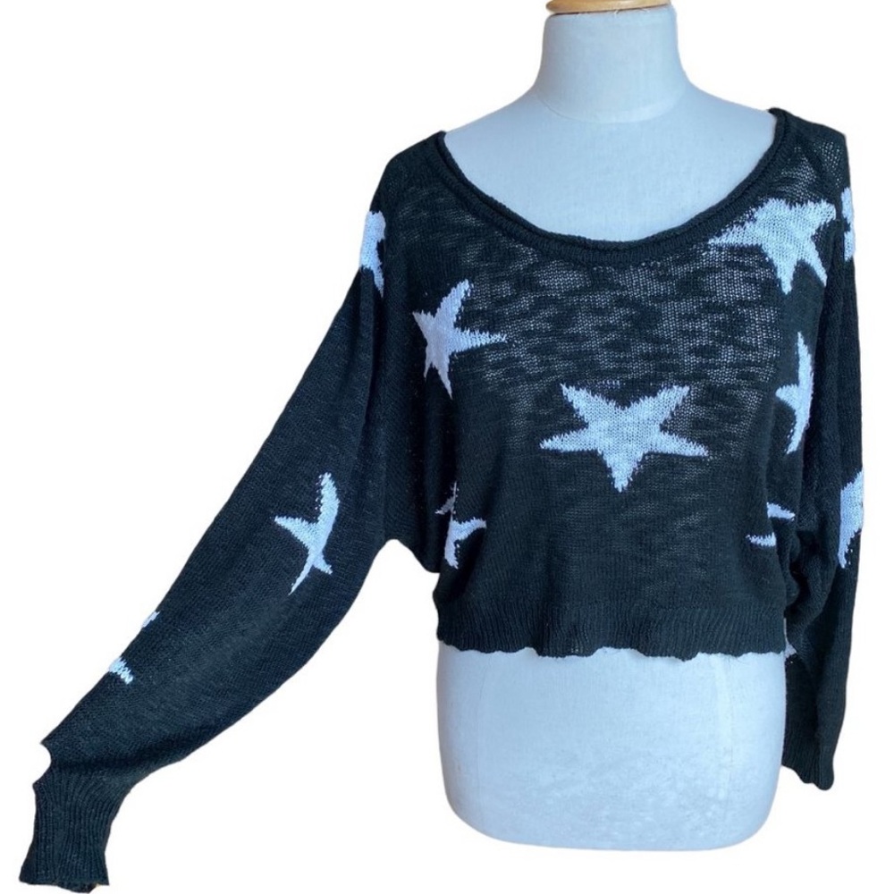 Black Star Pattern Sweater - Picture 4 of 7